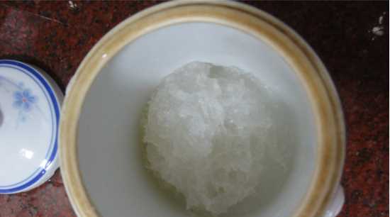燕窩能用開(kāi)水泡,燕窩用冷水還是熱水浸泡比較好圖6