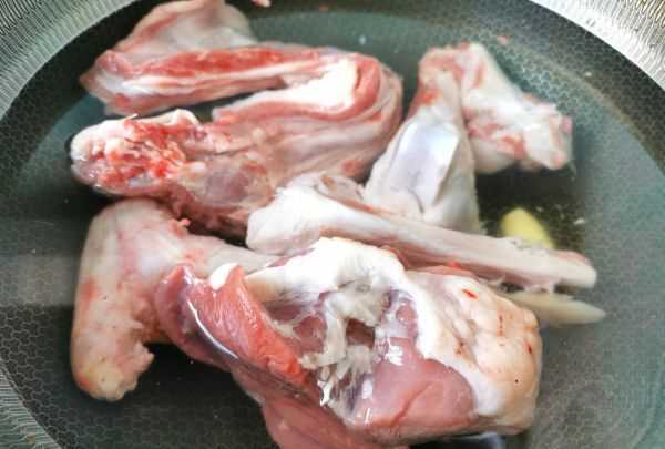 怎么燉羊肉湯又白又沒(méi)膻味,清燉羊肉湯怎么去除膻味圖6