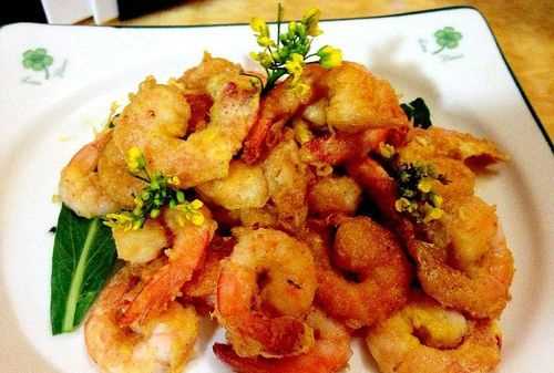 油炸蝦怎么做好吃又簡(jiǎn)單,炸大蝦怎么做好吃又簡(jiǎn)單