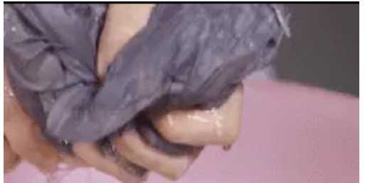 第一次買(mǎi)的羽絨服怎么洗,新買(mǎi)的羽絨服怎么洗最好圖6