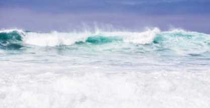 長(cháng)江后浪推前浪下一句,“長(cháng)江后浪推前浪”下一句是什么圖1