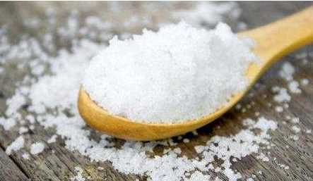 白色衣服發(fā)黃了怎么可以洗白,白衣服放時(shí)間長(cháng)變黃怎么辦圖4