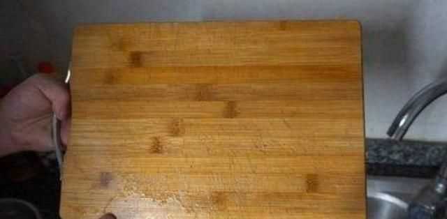 菜板發(fā)霉有蟲(chóng)子是什么蟲(chóng)子