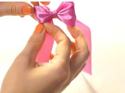 蝴蝶結怎么打的,怎么打蝴蝶結簡(jiǎn)單方法圖5