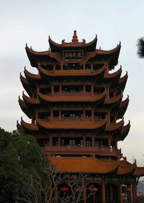 黃鶴樓里的故鄉是哪里