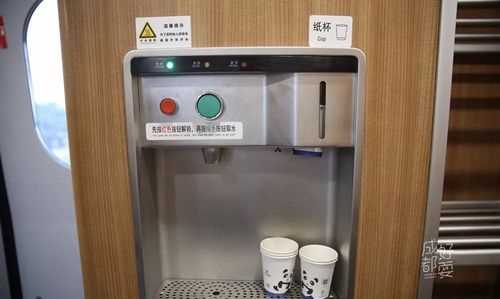 火車(chē)上有開(kāi)水供應嗎