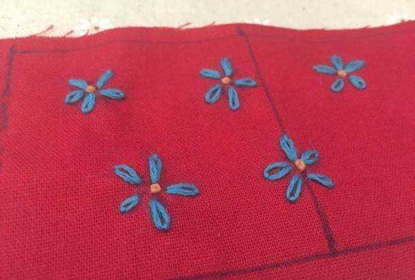 怎么做香包簡(jiǎn)單又好看,香囊的制作方法圖6