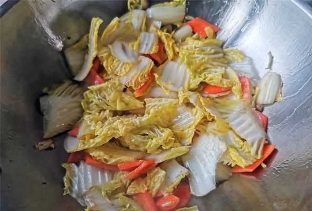 炒包菜絲怎么做好吃，口感極佳的清炒包菜絲怎么做好吃又簡(jiǎn)單？圖7