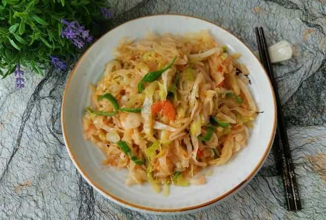 炒包菜絲怎么做好吃，口感極佳的清炒包菜絲怎么做好吃又簡(jiǎn)單？圖15