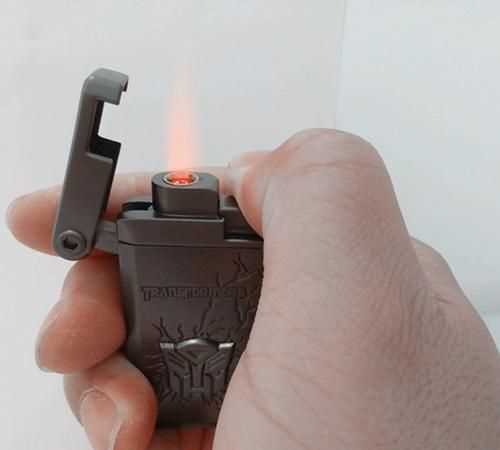 大家知道打火機的噴氣的那個(gè)裝置的工作原理嗎