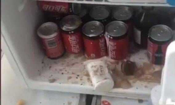 可樂(lè )打開(kāi)后放冰箱能放多久不會(huì )壞 可樂(lè )打開(kāi)后放冰箱能放的時(shí)間長(cháng)度