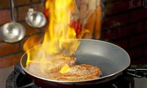炒菜鐵鍋對身體有害嗎