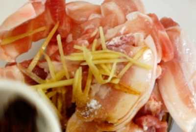 粉蒸肉怎么做才能好吃,粉蒸肉怎么做好吃又簡(jiǎn)單圖8