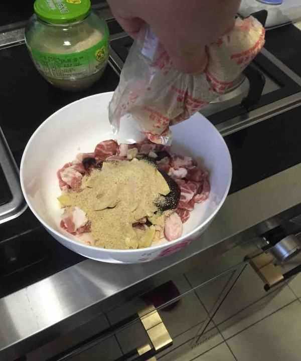 粉蒸肉怎么做才能好吃,粉蒸肉怎么做好吃又簡(jiǎn)單圖14
