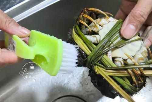 梭子蟹蒸完有綠色的膏是什么
