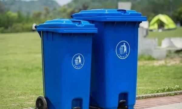 夏季垃圾桶小飛蟲(chóng)多怎么辦,垃圾桶里面有小飛蟲(chóng),有什么辦法解決?圖6