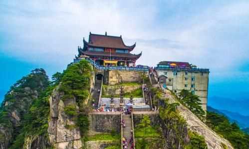 中國四大佛教名山各叫什么名，它們各是哪位菩薩的道場(chǎng)