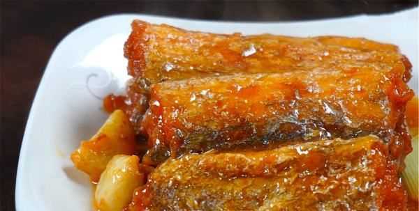 帶魚(yú)怎么清蒸沒(méi)有腥味,帶魚(yú)怎么做好吃又簡(jiǎn)單清蒸帶魚(yú)圖3