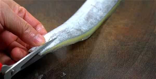 帶魚(yú)怎么清蒸沒(méi)有腥味,帶魚(yú)怎么做好吃又簡(jiǎn)單清蒸帶魚(yú)圖6