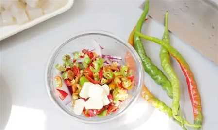 炒涼粉怎么炒好吃,涼粉怎樣炒好吃視頻圖2