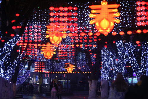 張燈結彩的典故