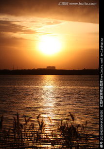 夕陽(yáng)西下美景的詩(shī)句,描寫(xiě)夕陽(yáng)江水的詩(shī)句,夕陽(yáng)與江水相映成趣的詩(shī)句