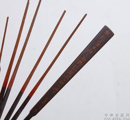 關(guān)于竹扇的詩(shī)句