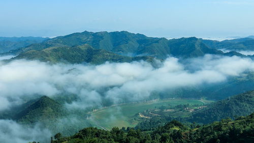 有關(guān)于望山的詩(shī)句