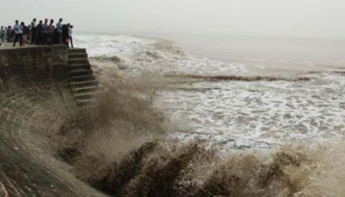 觀(guān)潮描寫(xiě)潮水的詩(shī)句,觀(guān)潮描寫(xiě)自然景觀(guān)的詩(shī)句,描寫(xiě)中秋觀(guān)潮的詩(shī)句