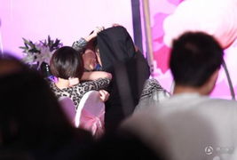 關(guān)于女孩滿(mǎn)月酒的詩(shī)句