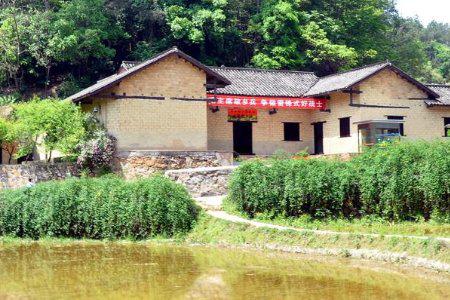 關(guān)于故鄉的古詩(shī)句,懷念和贊美故鄉的古詩(shī),有關(guān)贊美故鄉的古詩(shī)