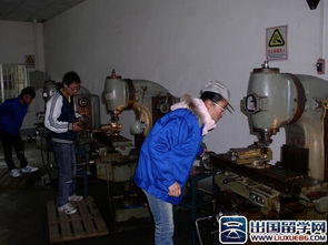 大學(xué)生銑工實(shí)訓報告范文(大學(xué)生銑工實(shí)習報告)