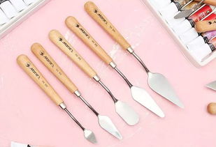 油畫(huà)入門(mén)：油畫(huà)刀的種類(lèi)(油畫(huà)入門(mén)：刀筆油畫(huà))