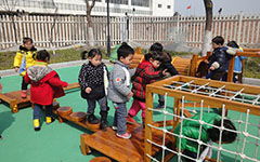 課間的校園活動(dòng)作文二級