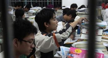 描寫(xiě)校園上課下課的作文150字,校園上課下課作文三年級,描寫(xiě)校園上課下課放學(xué)作文