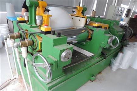 開(kāi)煉機操作注意事項,開(kāi)煉機煉膠注意事項,開(kāi)煉機安全墊片