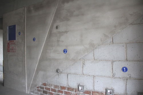 內墻膩子施工注意事項,內墻抹灰施工注意事項,地連墻施工注意事項