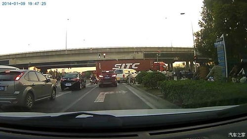 小車(chē)撞到行人車(chē)主注意事項