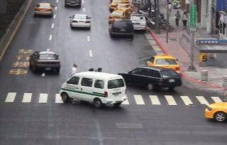 考試會(huì )車(chē)注意事項,窄路會(huì )車(chē)注意事項,夜間會(huì )車(chē)注意事項