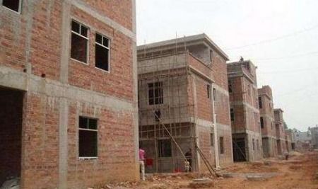 買(mǎi)地皮蓋房注意事項