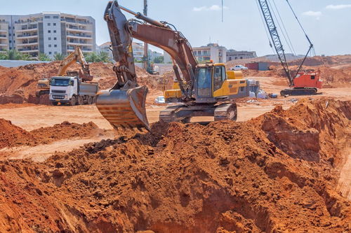 土方開(kāi)挖時(shí)的注意事項