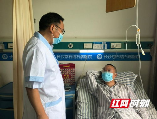 與病人溝通時(shí)注意事項錯誤的是,與病人溝通時(shí)的注意事項,與病人溝通的注意事項