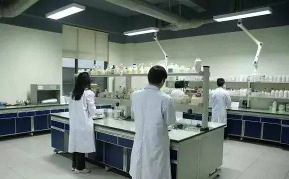 化工廠(chǎng)化驗室安全注意事項