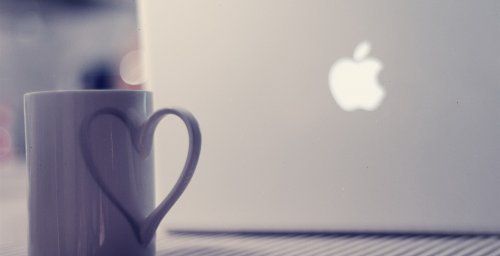 簡(jiǎn)單的愛(ài)著(zhù)，快樂(lè )的活著(zhù)