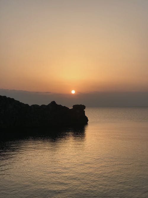 《青玉案·碧山錦樹(shù)明秋霽》譯文及鑒賞