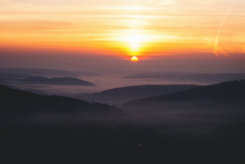 五年級童話(huà)寓言作文石頭和小溪