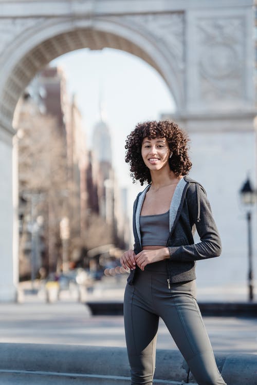 《人生密密縫》經(jīng)典影評1000字