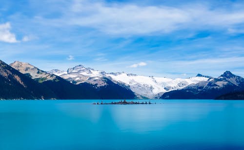 每周覺(jué)醒個(gè)守護靈男主陸昊小說(shuō)無(wú)彈窗閱讀